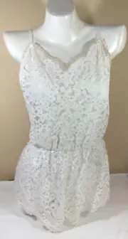 NWT Victorias Secret Floral Crochet Lace Medium Romper Bridal CoconutWhite N2255