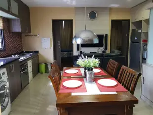 [location not yet specified]的3臥室公寓 - 825平方公尺/2間專用衛浴Cervino Apt 3 bed rooms, Tebet Casablanca