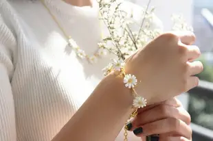 Daisy Bracelets, White Flower Bracelets, Daisy, Hand-painted Enamel Jewellery