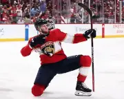 Steven Lorentz Playoff Goal Celebration Florida Panthers 8x10 NHL Hockey Photo