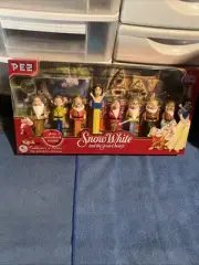 PEZ Snow White And The Seven Dwarfs Limited Edition Gift Set Collector's Series