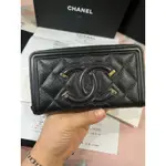 CHANEL 拉鍊中夾