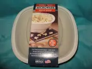 NEW Nordic Ware Microware Microwave Popcorn Popper White Plastic 12 Cup