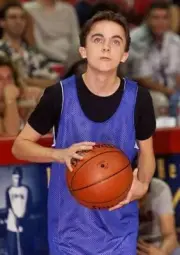 Actor Frankie Muniz competes during the 3-point shooting contest a - Old Photo