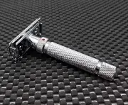 The Final Cut Adjustable 1-6 Double Edge Safety Razor Brand New!