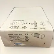 SCHNEIDER ELECTRIC SM956A412000 ULTRASONIC PROXIMITY SENSOR. BRAND NEW! AF