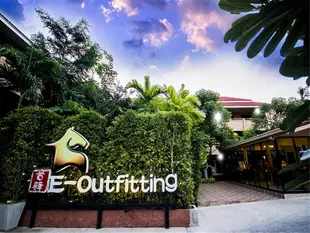 芭達雅E-Outfitting精品飯店E-Outfitting Boutique Hotel Pattaya