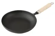 Iwachu Omelette Pan 24 with wooden handle Black finish, inner diameter 23.5cm,
