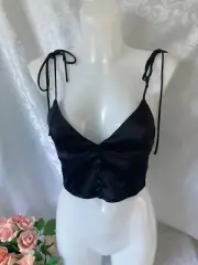 Urban Outfitters Slip Button Front V Neck Top Size M Black Sleeveless Free P&P!