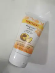 Burt's Bees Deep Pore Exfoliating Face Scrub with Peach and Willow Bark, 4 fl oz