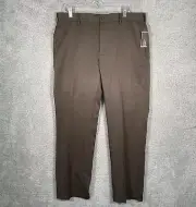 NWT Van Heusen Mens Traveler Flat Dress Pants Brown Size 36x32