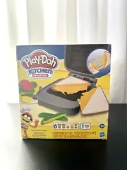 NEW Play-Doh Kitchen Creations Food Fake Bake Grilled Cheese Kit