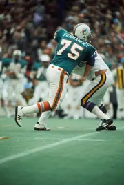 Manny Fernandez Miami Dolphins blocks at Super Bowl VIII v the Mi- 1974 Photo