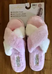 XL Scuffs / Fluffy Slippers in pink & white on memory foam “ Jessica Simpson “