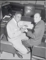Don Newcombe Signing Contract For Dodgers In 1951 Basketball Old Photo