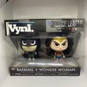 Funko Vynl Justice League WONDER WOMAN & BATMAN FIGURE 2 PACK DC COMICS JUNE