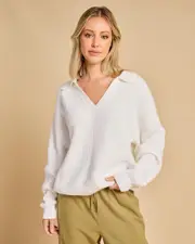 [Rhythm] Rhythm Women's Muse V-Neck Collared Fluffy Knit Sweater in White Size 8 8 White