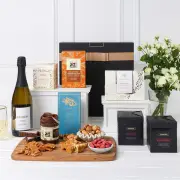 Sparkling & Sweet Bites Hamper