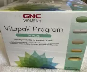 GNC Women's Vitapak Program 50 Plus Energy Metabolism Supplement 30 Ct Exp 8/26