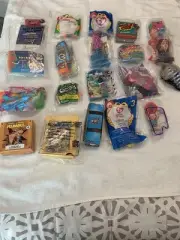 Huge Lot Of 20 Random New Fast Food Toys. Junk Drawer McDonald’s Etc. CN