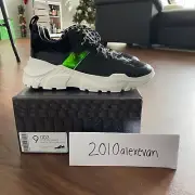 John Geiger 003 Shoes - Size 9