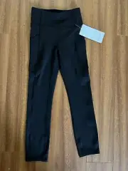 Lululemon Women's Invigorate HR High Rise Crop 23” Solid Black Size 2 New Capris