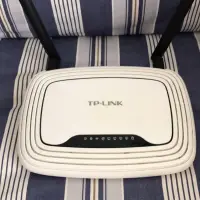 在飛比找蝦皮購物優惠-TP-Link WR841ND 無線路由器