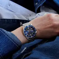 在飛比找蝦皮商城優惠-【WANgT】SEIKO 日本精工 盾牌5系列 銀帶藍面日期