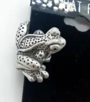 New Pewter 3D Frog toad hat pin Bill Rider Brand 5/8”