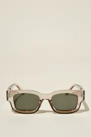 [Cotton On Men] Cotton On Men - The Relax Sunglasses - Cola crystal/dark green OS COLA CRYSTAL/DARK GREEN