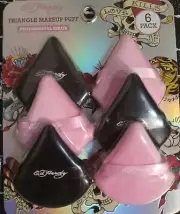 ED HARDY 4 Facial Soft Triangle Puffs, Wet and Dry Makeup Tools, Used for Powder