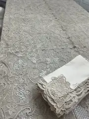 Stunning Linen point de Venice lace tablecloth & 12 Napkins Ecru ￼112 X 62