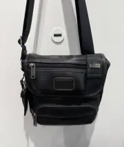 NEW Tumi Fremont KERBY 9.5” Sling Crossbody Bag - 100% BLACK LEATHER