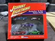 Johnny Lightning EXCLUSIVE 5 CAR VALUE PACK CORVETTE