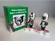 Brand NEW Pepe Le Pew Penelope Salt Pepper Shakers Warner Bros Christmas Set 625