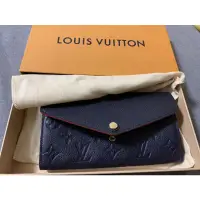 在飛比找蝦皮購物優惠-全新正品 Louis Vuitton LV SARAH 錢包