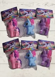 Unicorn toy with brush party favours x 12