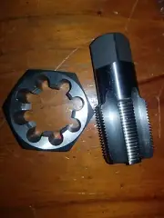 Pipe BSP NPT BSPT 1/8" 1/4" 3/8"" 1/2" RH HSS Hand Tap and HSS die nut ANSI set