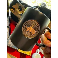 在飛比找蝦皮購物優惠-妞妞小舖 星巴克 starbucks 鐫刻金牛星座馬克杯 金