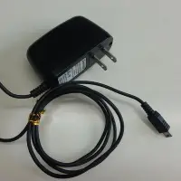 在飛比找Yahoo!奇摩拍賣優惠-中古良品 Pantech Mini USB變壓器充電器 5V