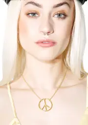 [Vanessa Mooney] The Young Love Necklace