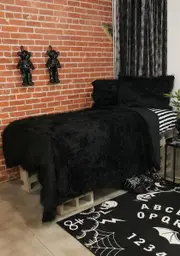 [Dolls Home] Into The Void Throw Blanket
