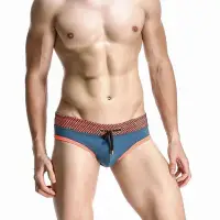 在飛比找Yahoo!奇摩拍賣優惠-SEOBEAN 男士三角泳褲 低腰性感游泳褲 運動彈力三角泳
