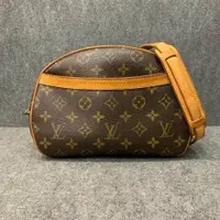 在飛比找PopChill優惠-[二手] Louis Vuitton LV 老花字紋 半圓柏