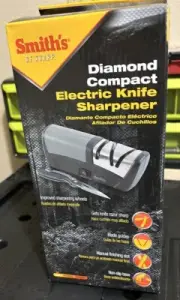 Smiths Diamond Compact electric knife sharpener New! Excellent!