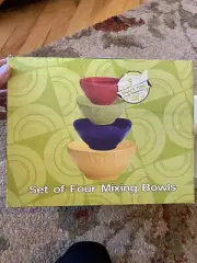 Colorful Cracker Barrel Nesting Mixing Bowls Set. GOODIES MUNCHIES TASTY TREATS