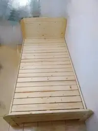 在飛比找Yahoo!奇摩拍賣優惠-《鑫進行》全新 DIY松木單人床架 實木床架 3.5尺