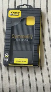 iPhone 11 Pro Max Otterbox Symmetry Series Case, Open Box, Nice, Matte, Black