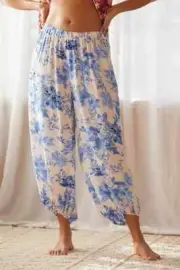 Floral Balloon Leg Lounge Pants Anthropologie Oversized Joggers Blue Size M NEW