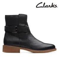 在飛比找momo購物網優惠-【Clarks】女靴 Cologne Strap 個性飾釦異